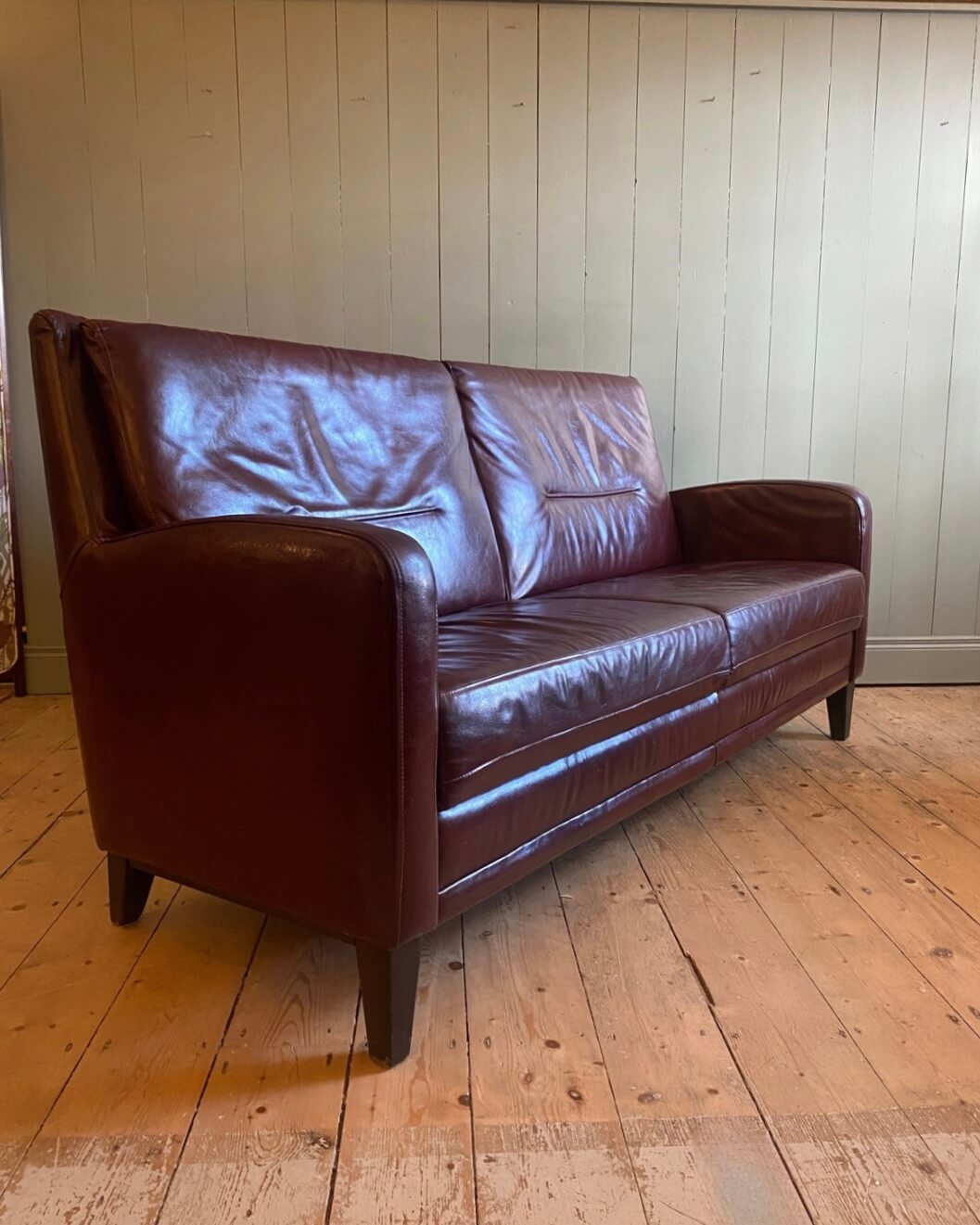3-Seater Vintage Burgundy Leather Sofa