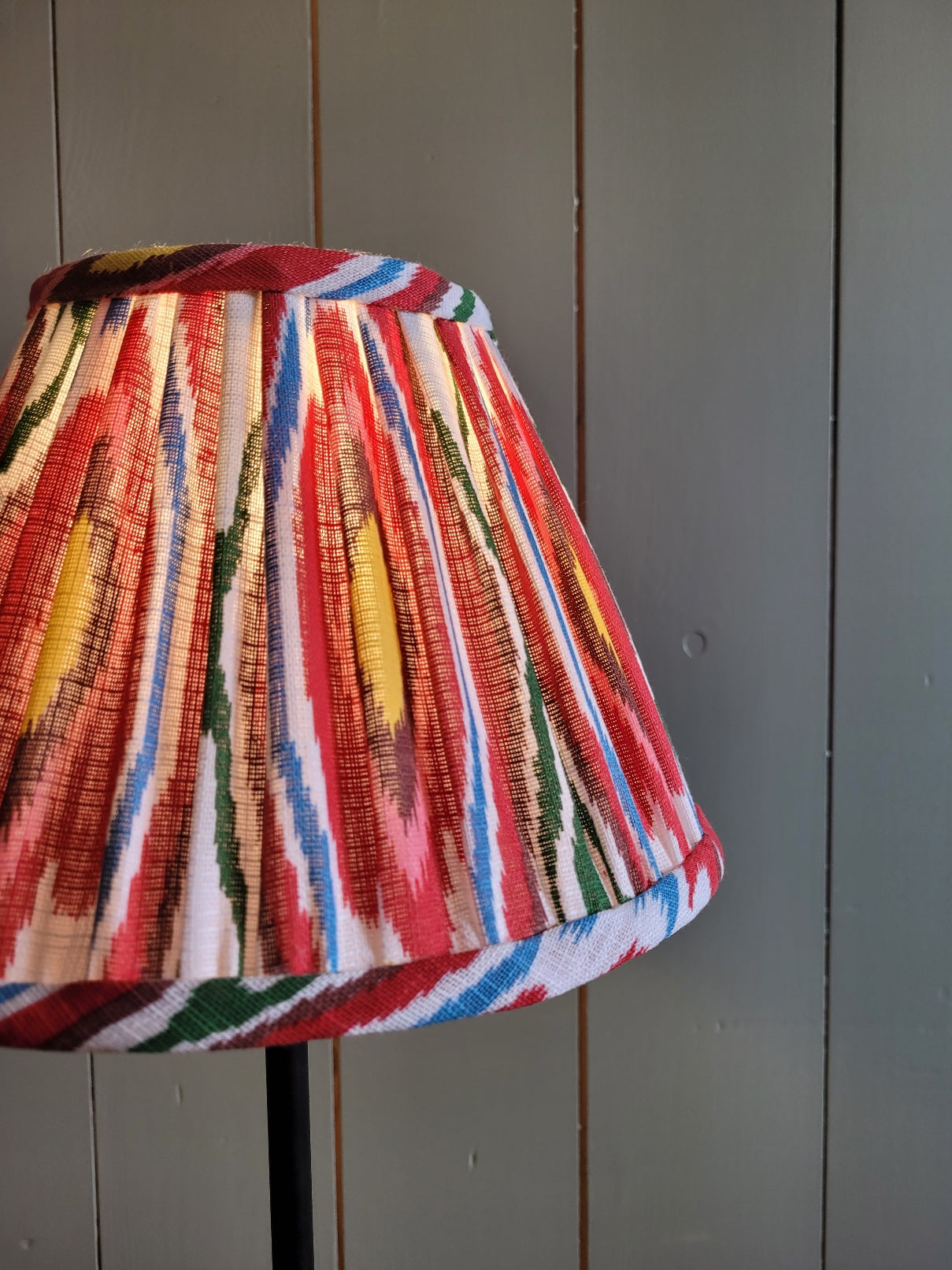 Black Stem Table Lamp with Ikat Shade