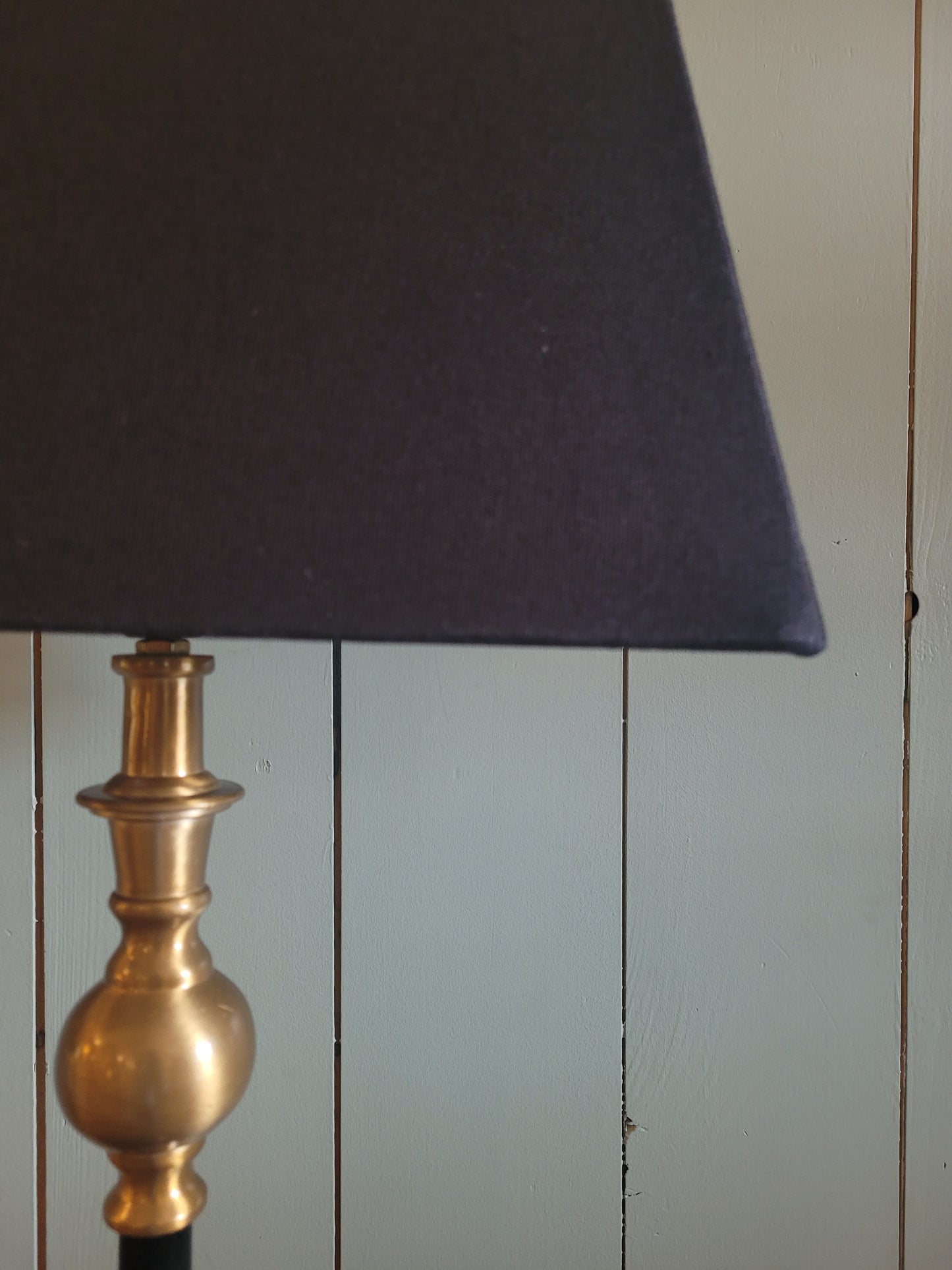 Contemporary Slim Black Table lamp