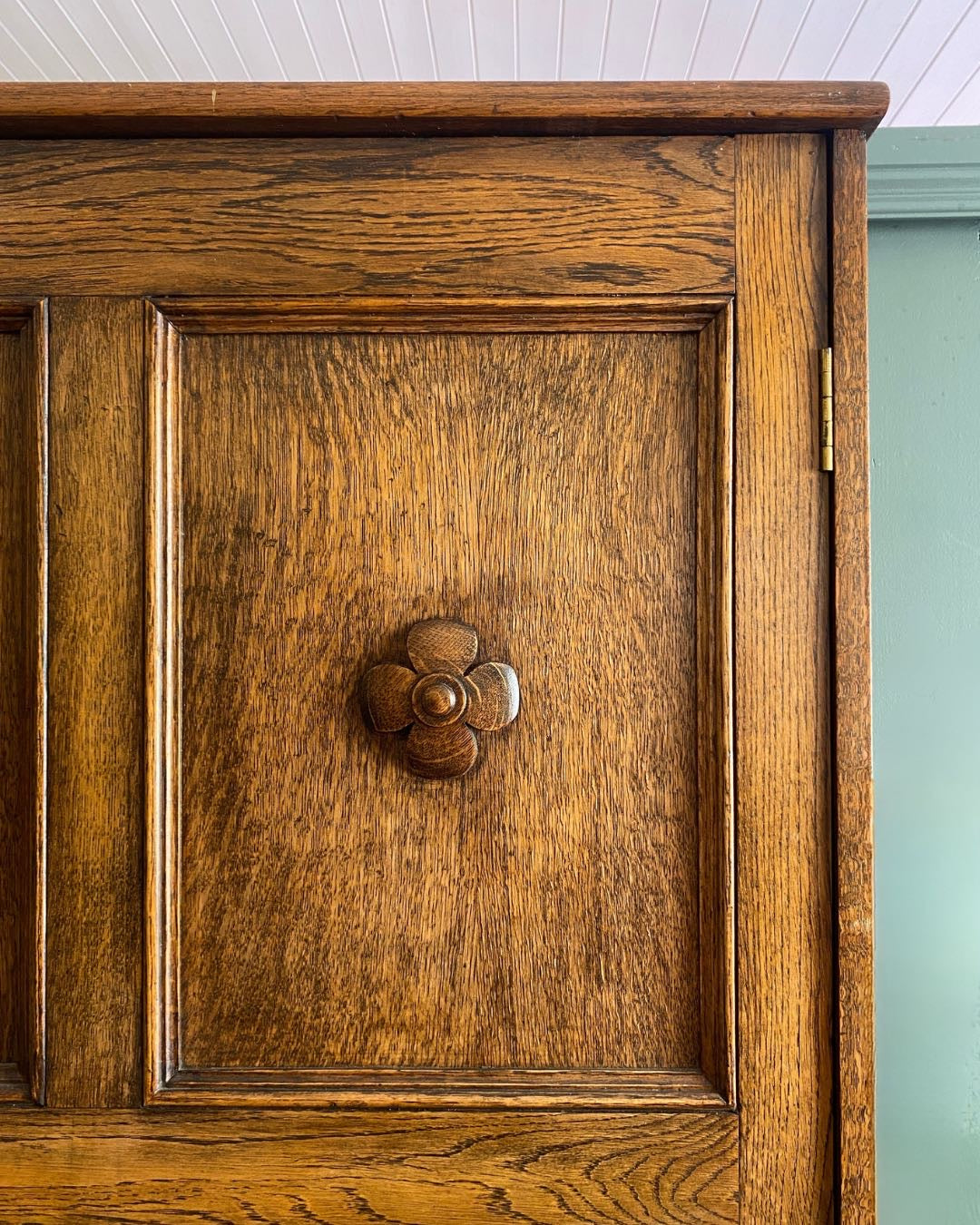 Early 1900s Slim Oak Cupboard