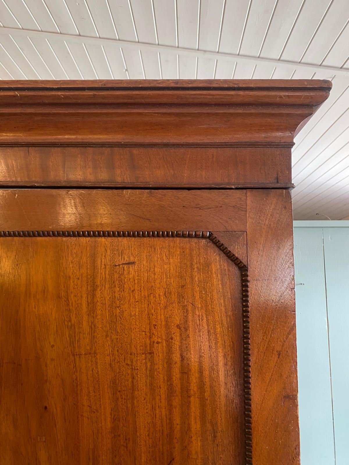 Georgian Mahogany Linen Press