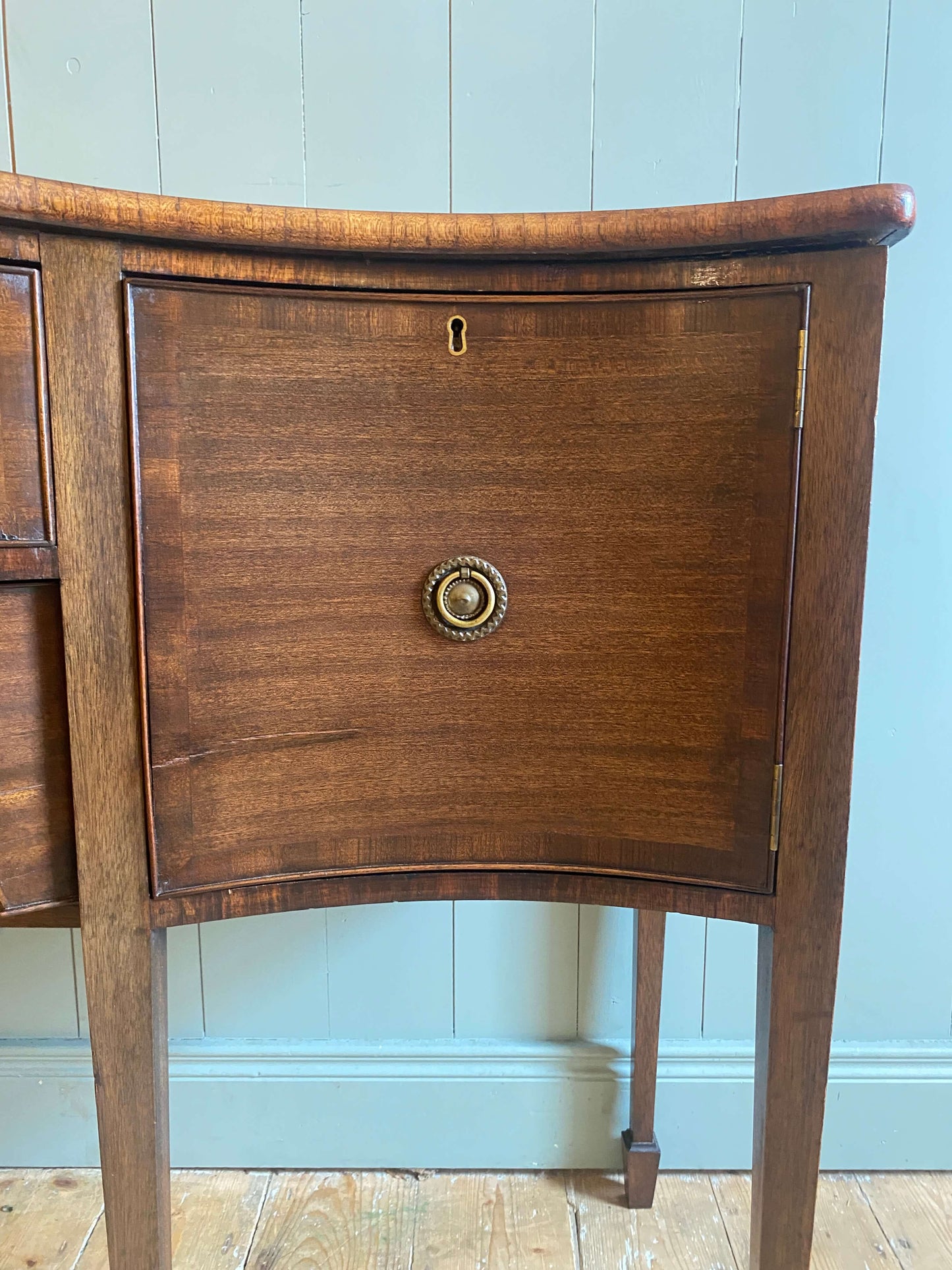 Georgian Mahogany Serpentine Sideboard