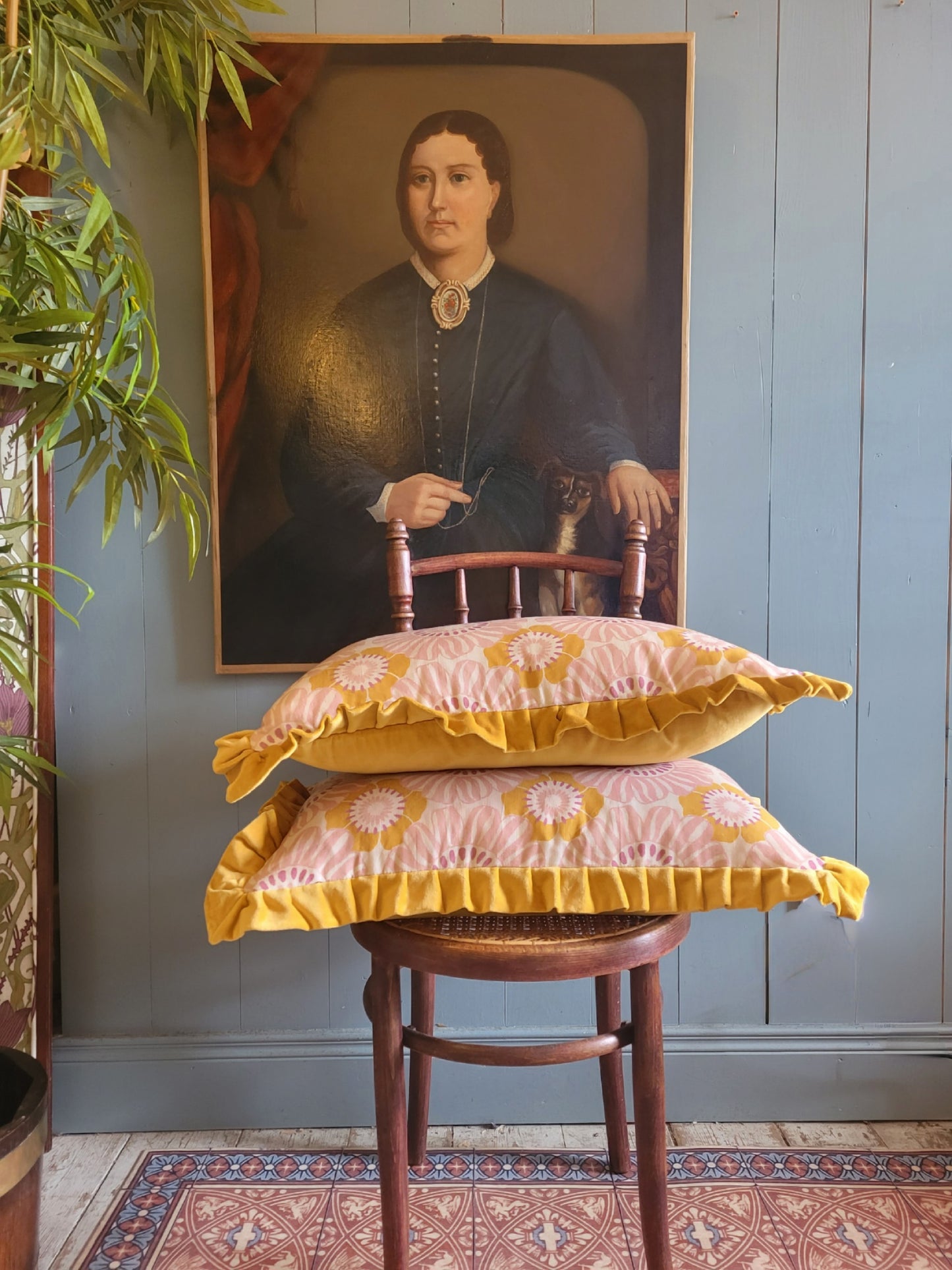 Pop Floral Cushion