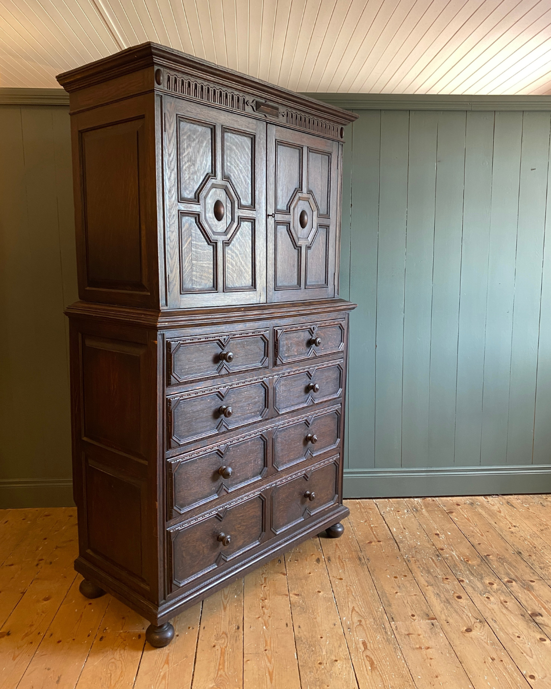 17th Century Oak Cupboard