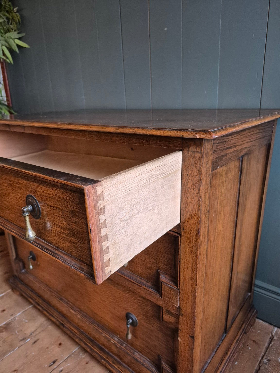 1920's Oak Chest of Drawers