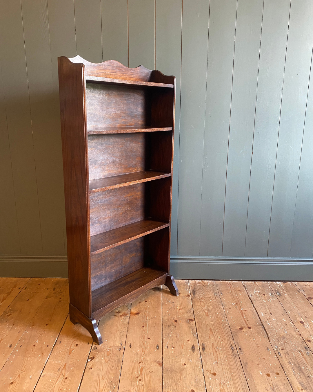 1930's Oak Bookcase