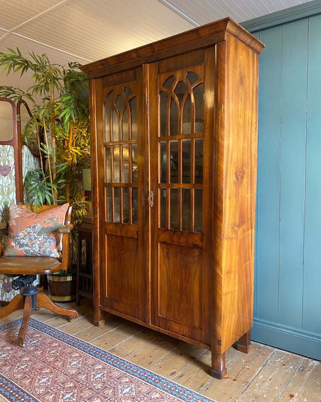 19th Century Biedermeier Walnut Veneer Vitrine