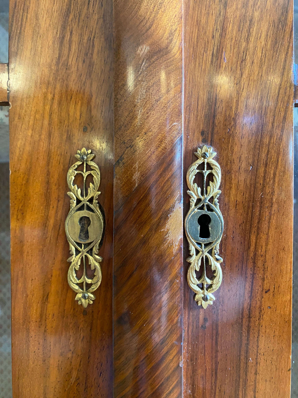 19th Century Biedermeier Walnut Veneer Vitrine