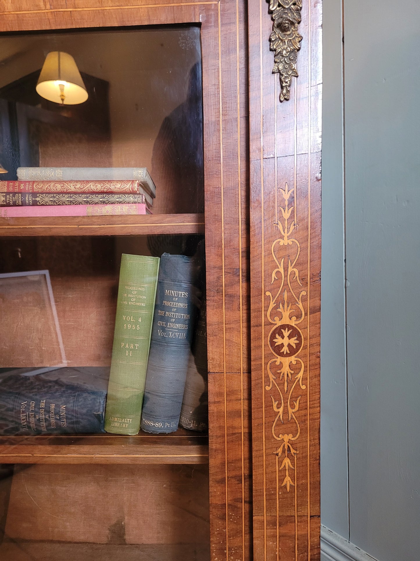 Victorian Pier Cabinet