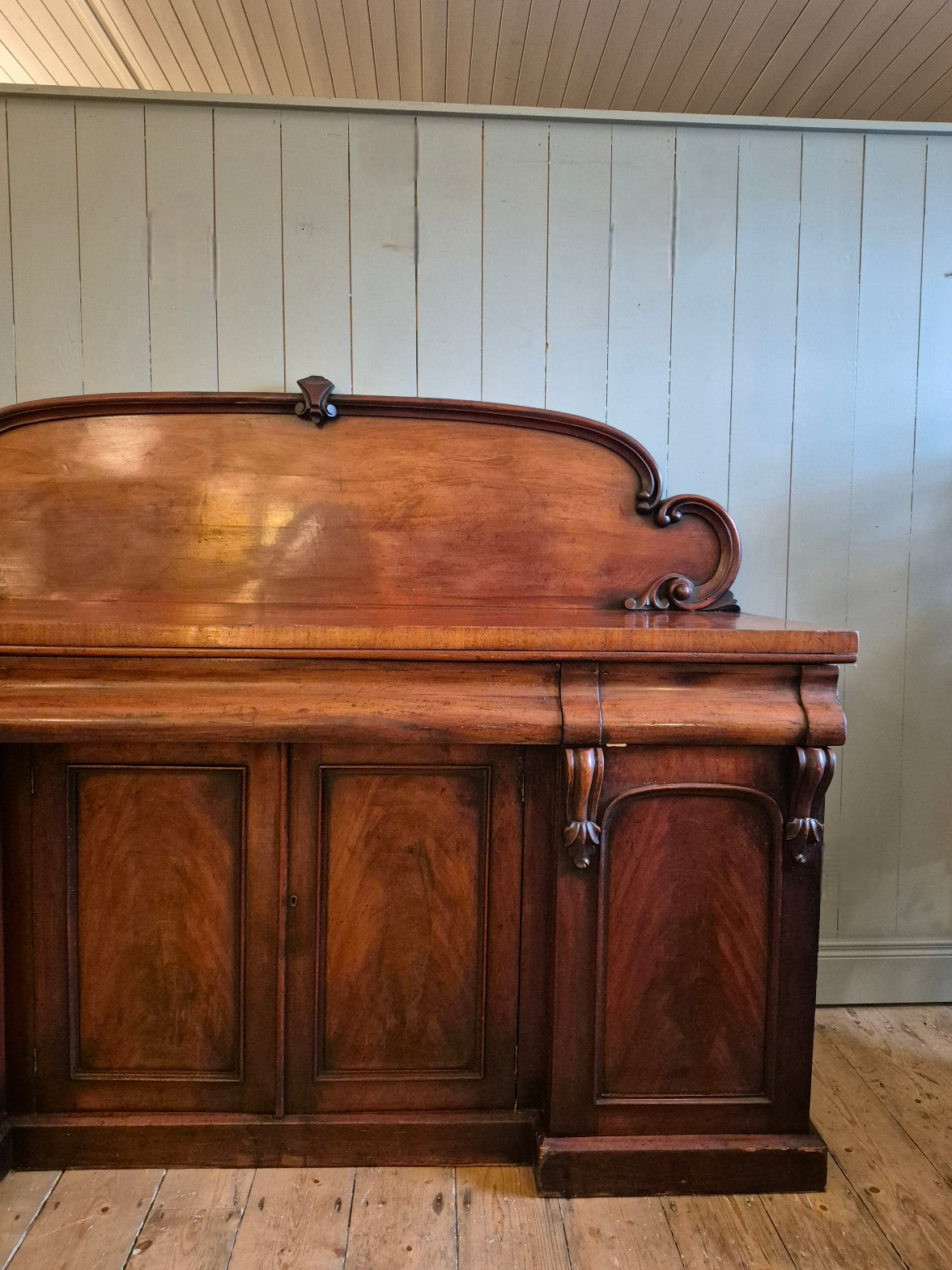 Victorian Mahogany Sideboard