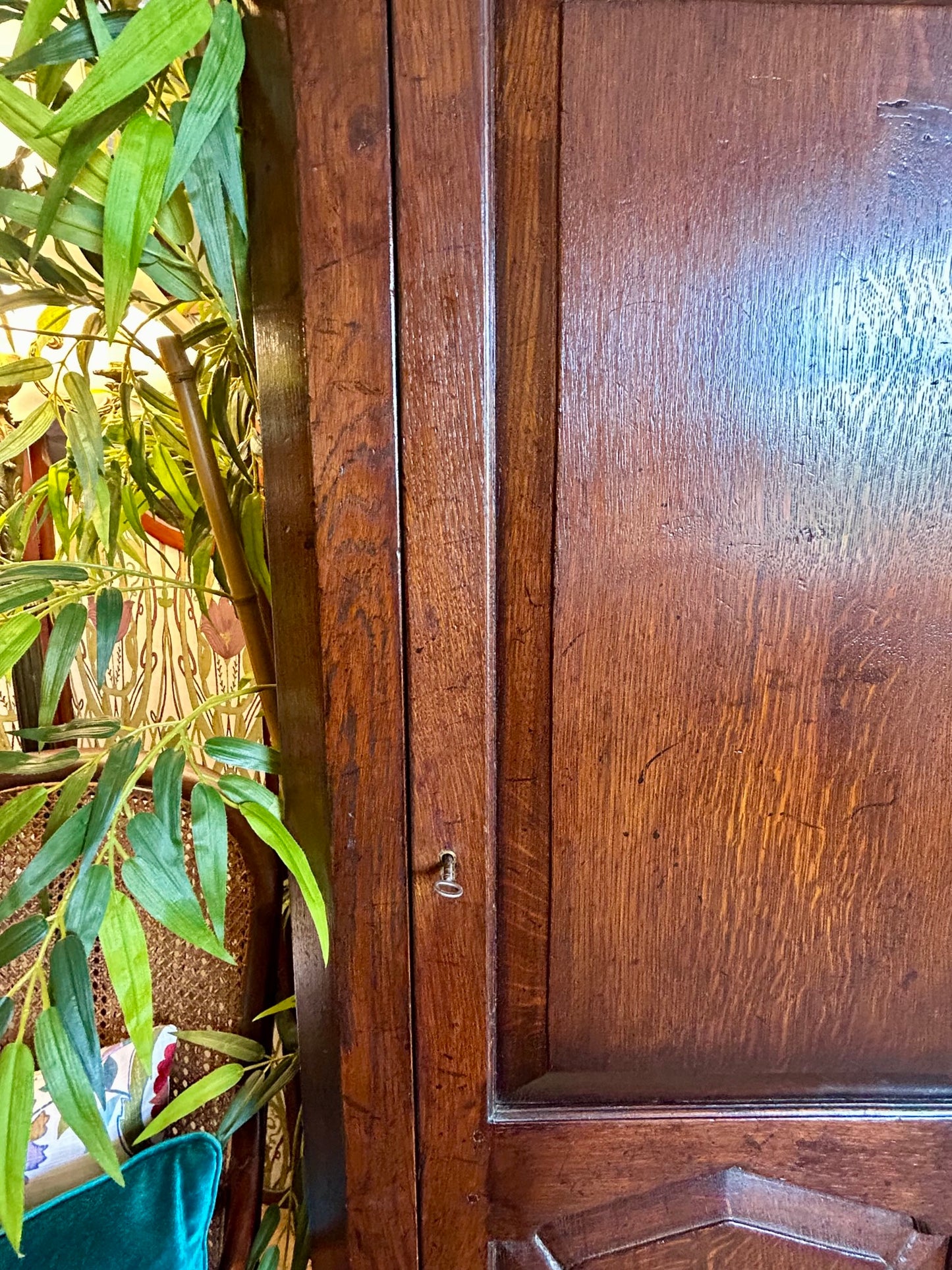 Arts & Crafts Oak Corner Cupboard, c.1900–1920