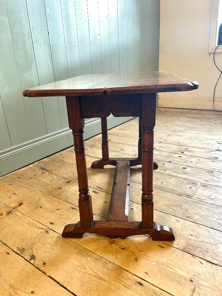 Antique Oak Side/Coffee Table