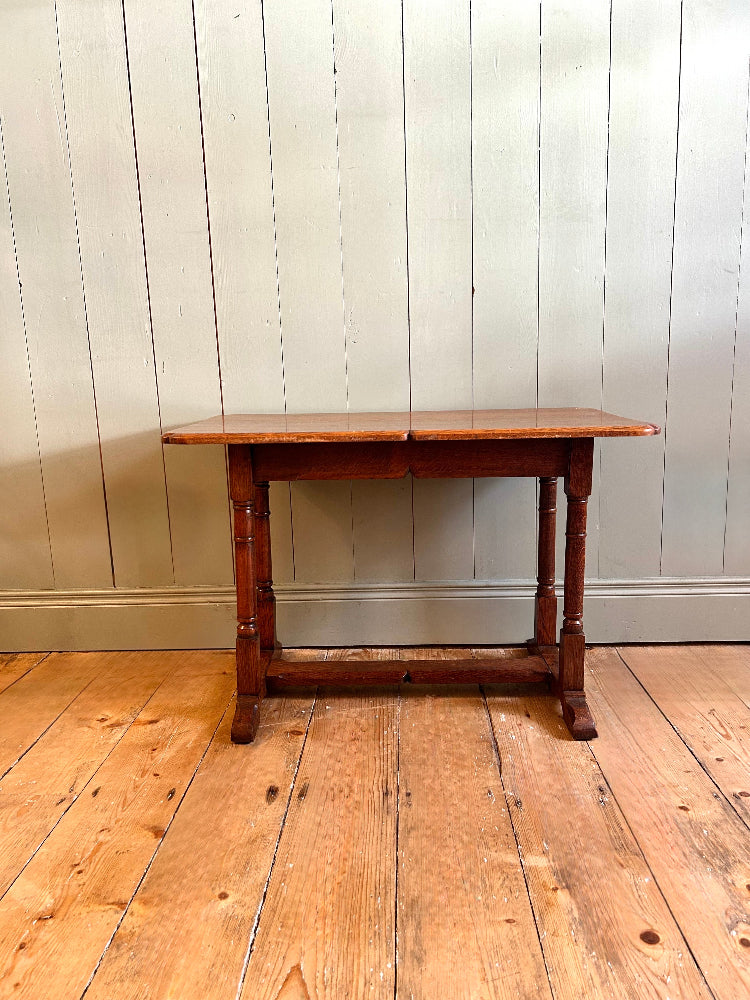 Antique Oak Side/Coffee Table