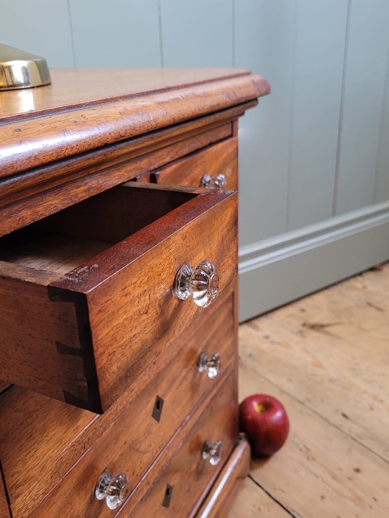 Apprentice Piece Chest of Drawers