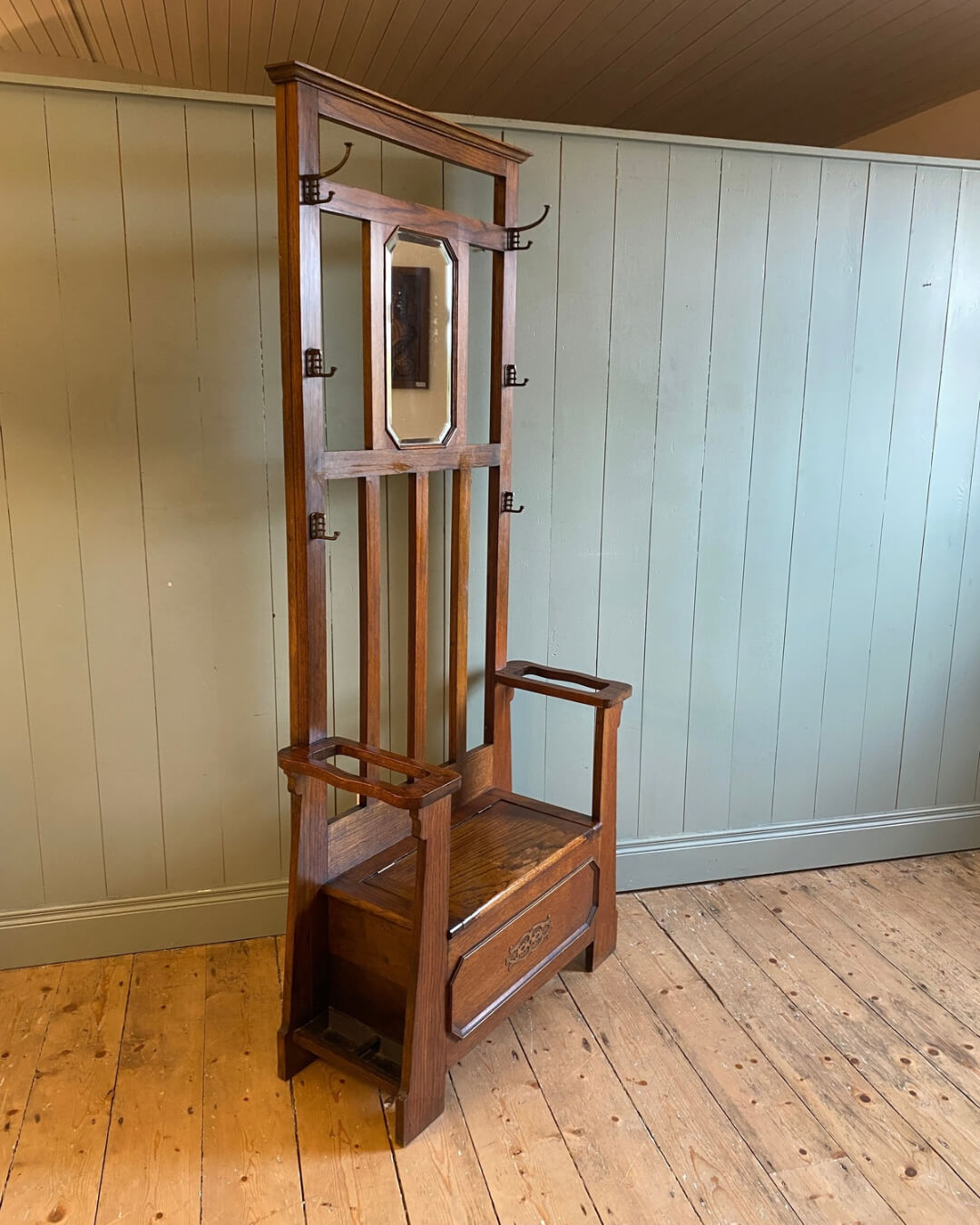 Arts and Crafts Oak Hall Stand c1910