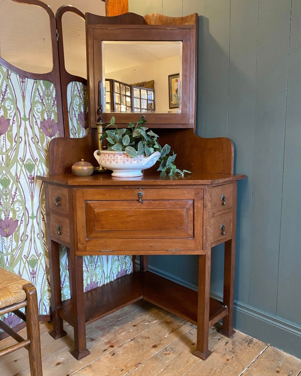 Arts & Crafts Corner Washstand