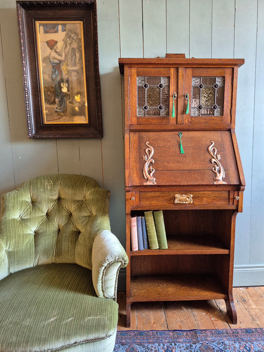 Arts and Crafts Oak Bureau