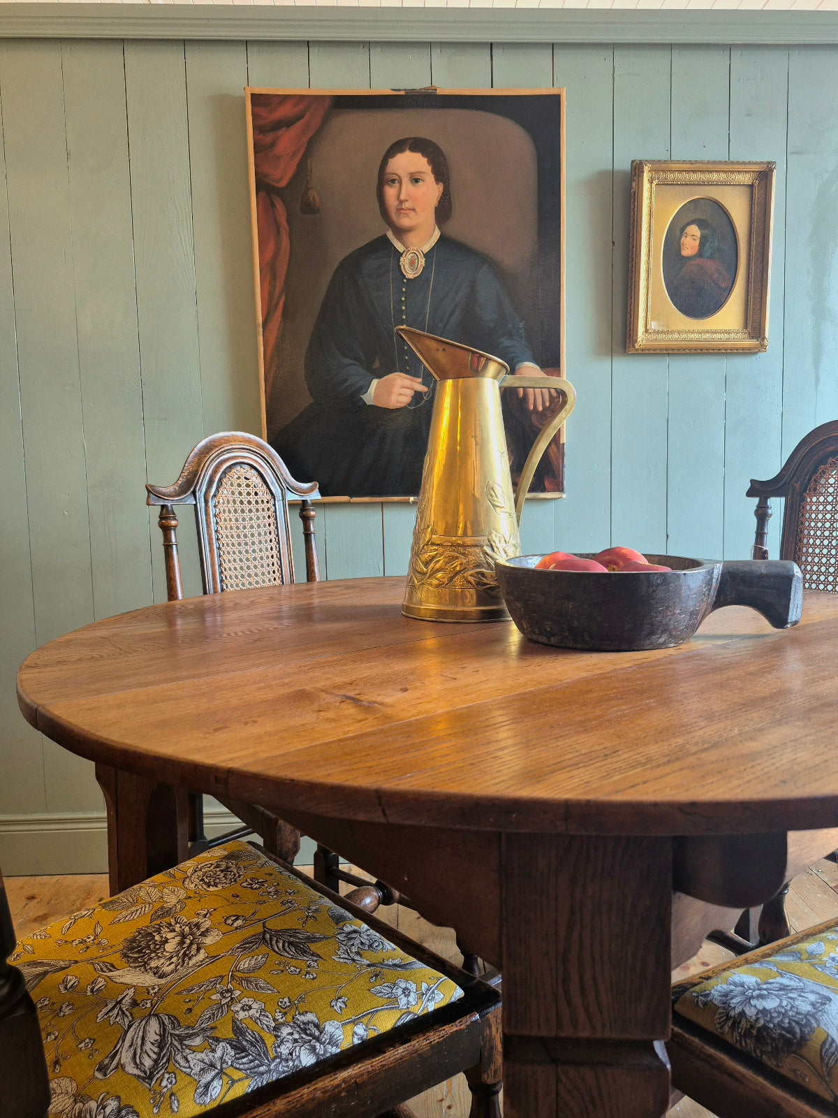 Arts and Crafts Oak Dining Table