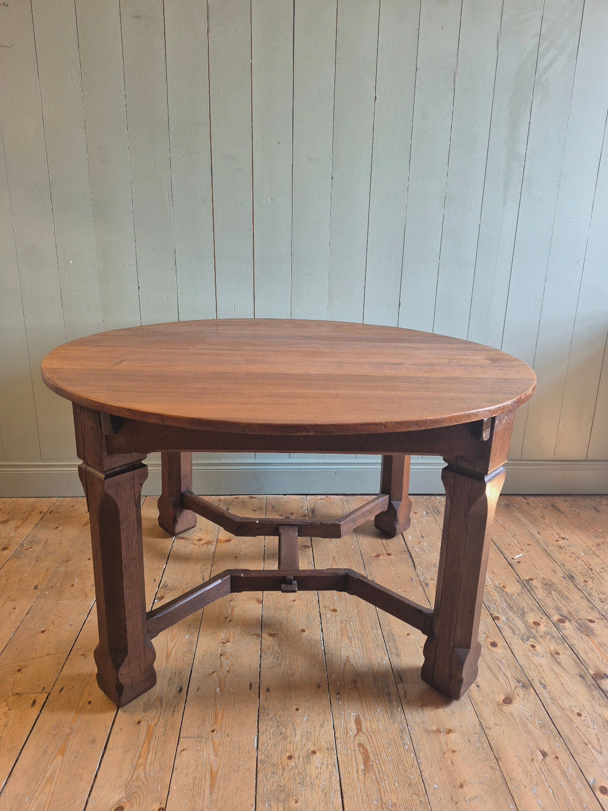 Arts and Crafts Oak Dining Table