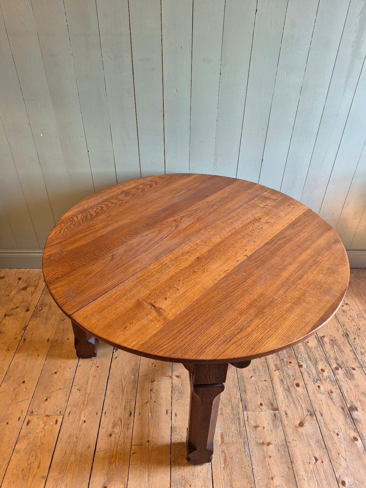Arts and Crafts Oak Dining Table