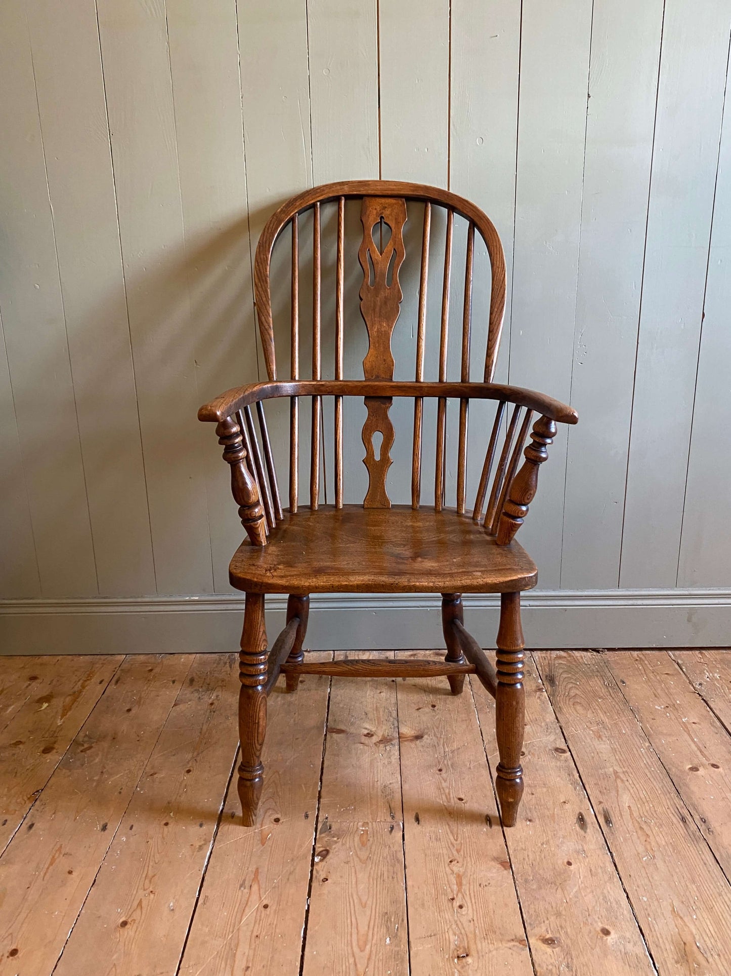 Ash And Elm Windsor Chair c1880