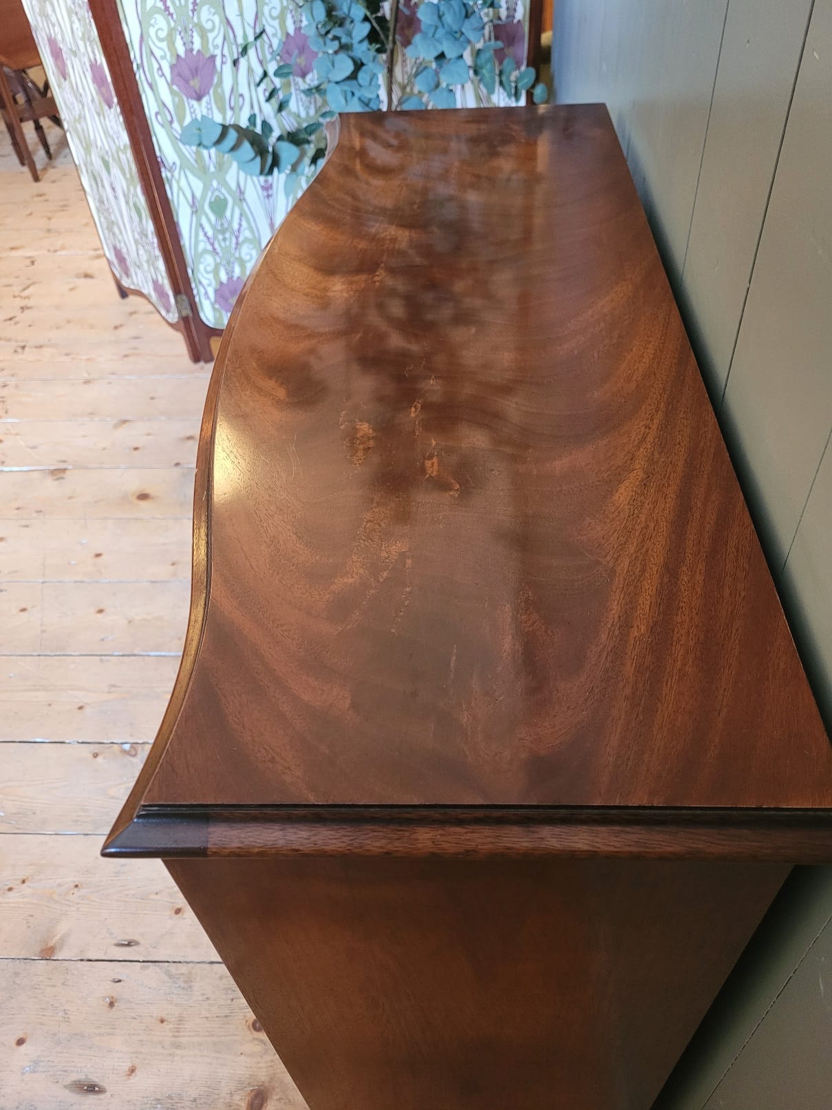 Bow Front Mahogany Chest of Drawers