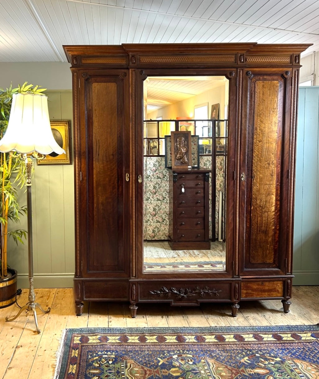 Large Mahogany Wardrobe c.1900