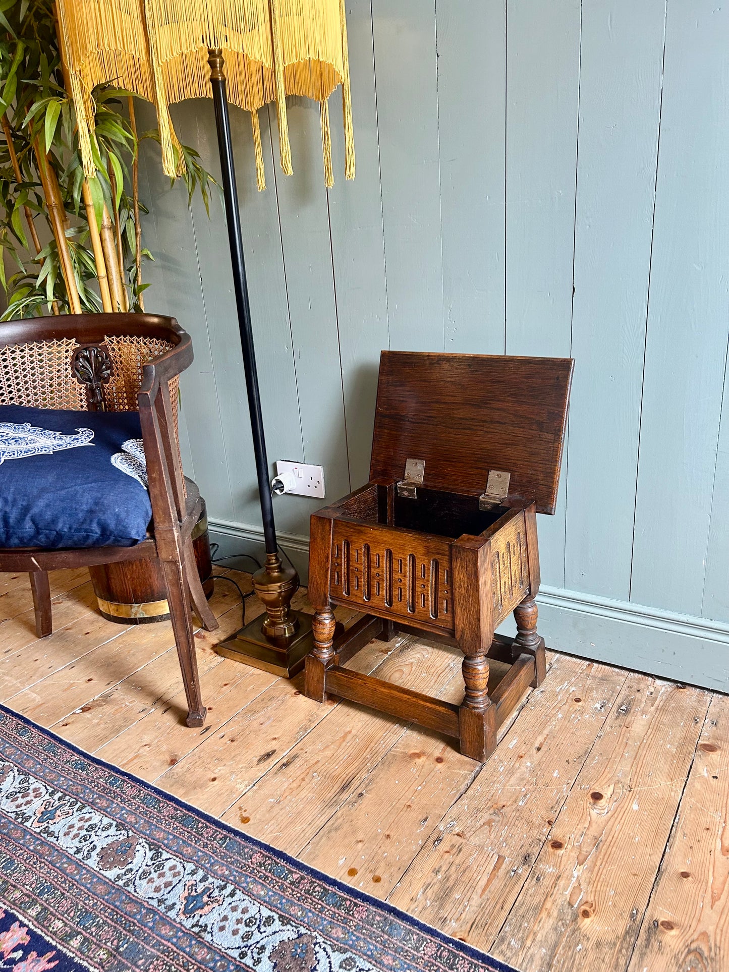 Arts & Crafts Oak Storage Stool