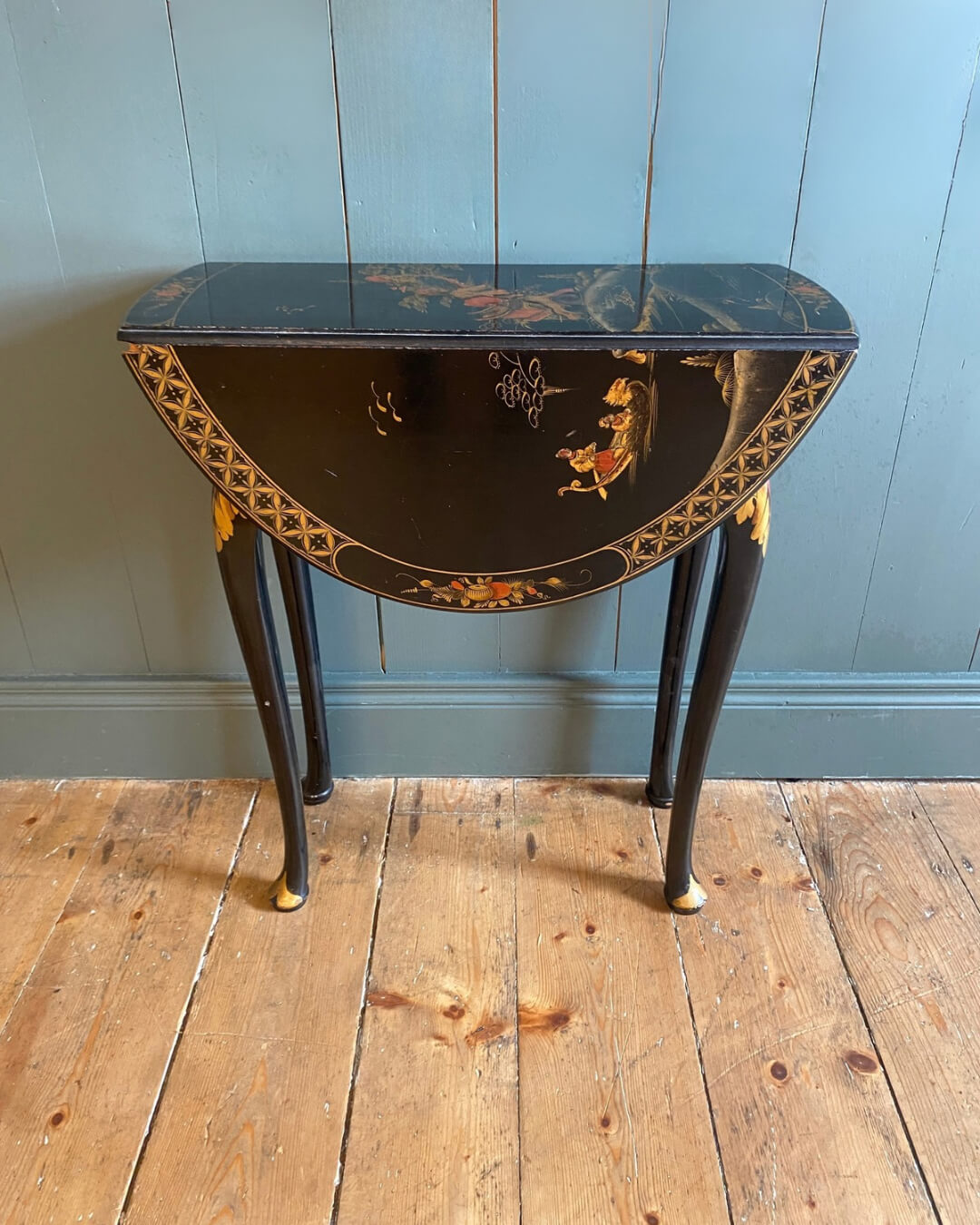 Chinoiserie Laquered Drop Leaf Side Table c1950s