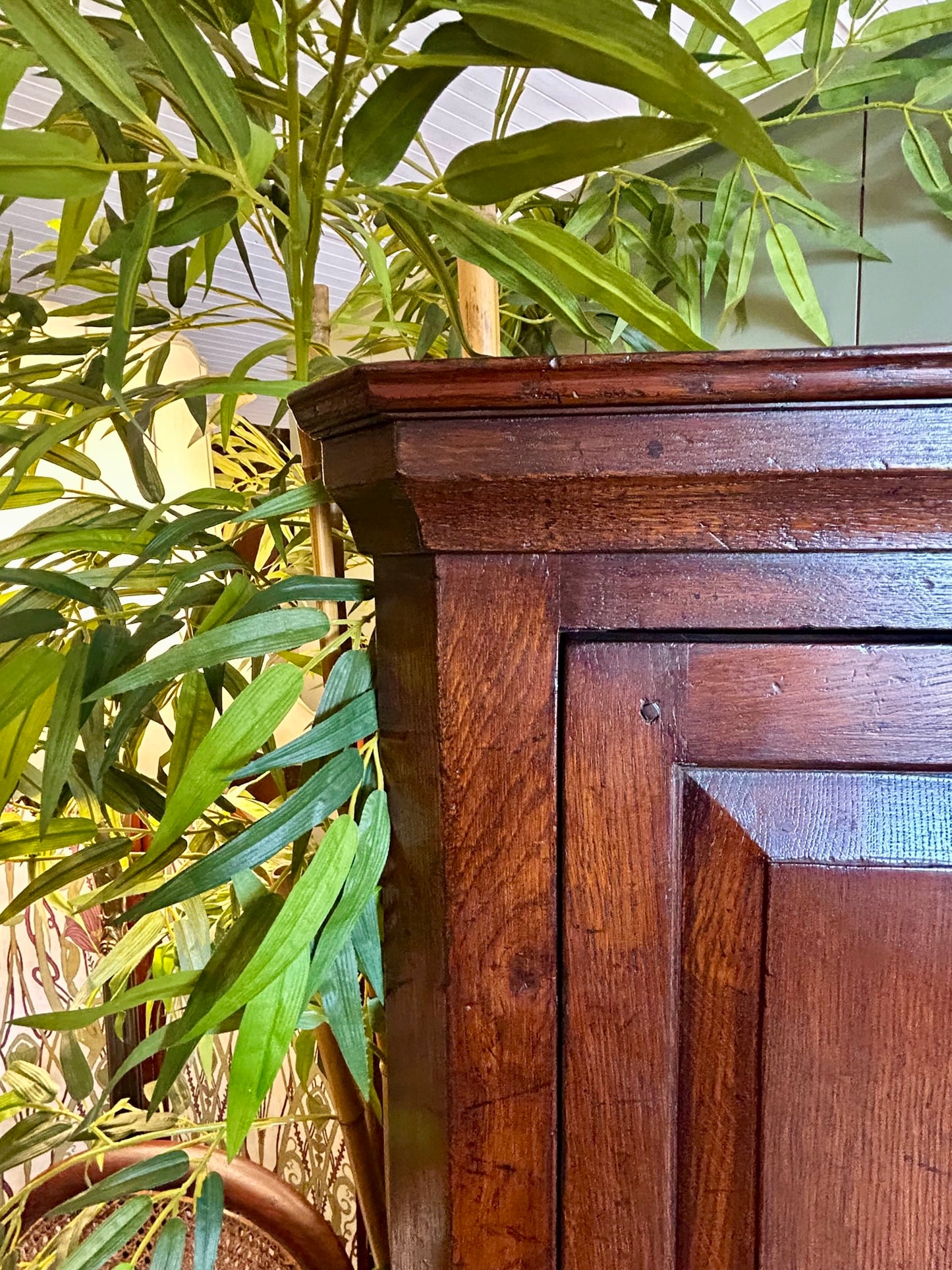 Arts & Crafts Oak Corner Cupboard, c.1900–1920