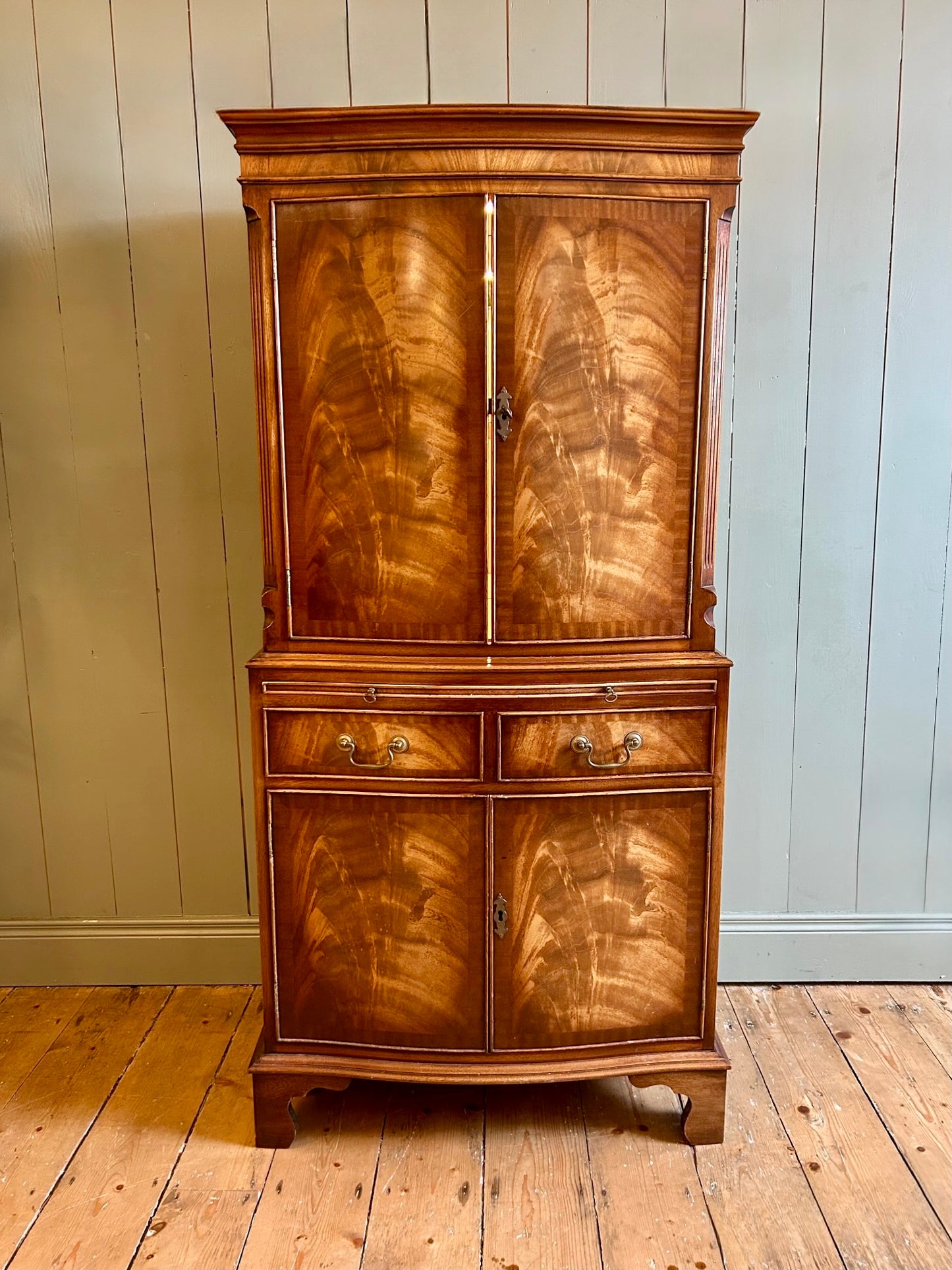 Antique Cocktail or Drinks Cabinet