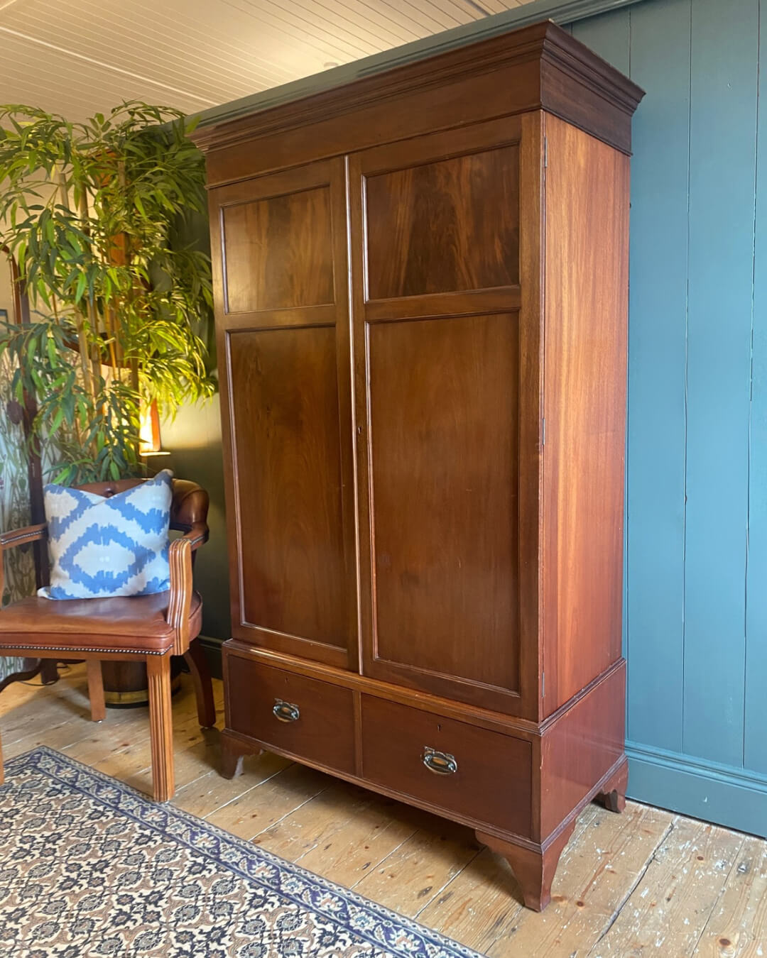 Early 1900s Mahogany Wardrobe