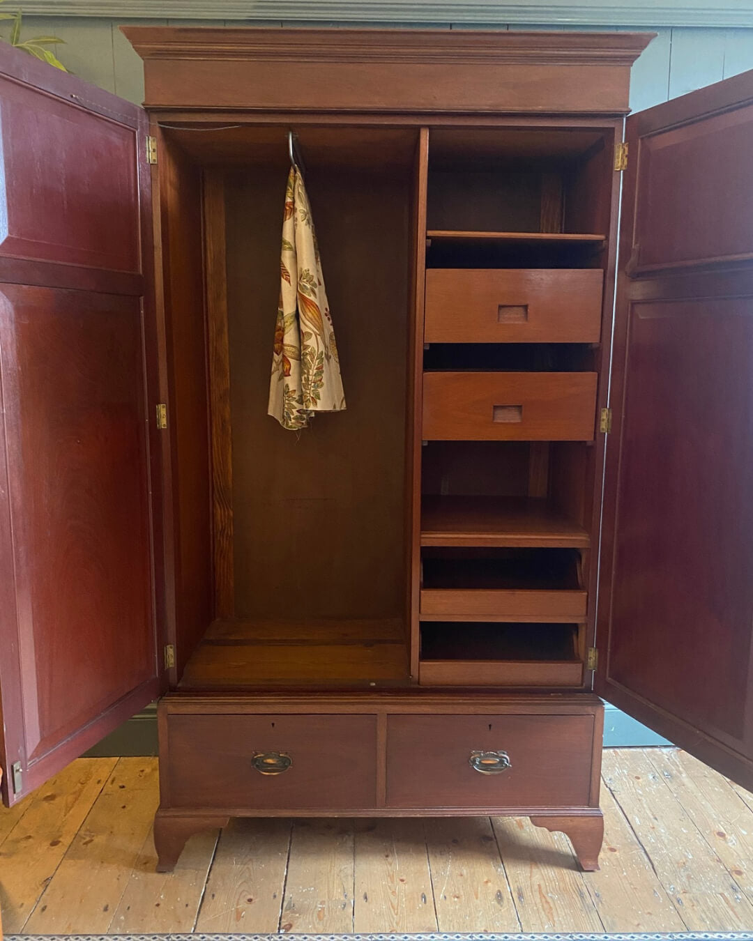 Early 1900s Mahogany Wardrobe