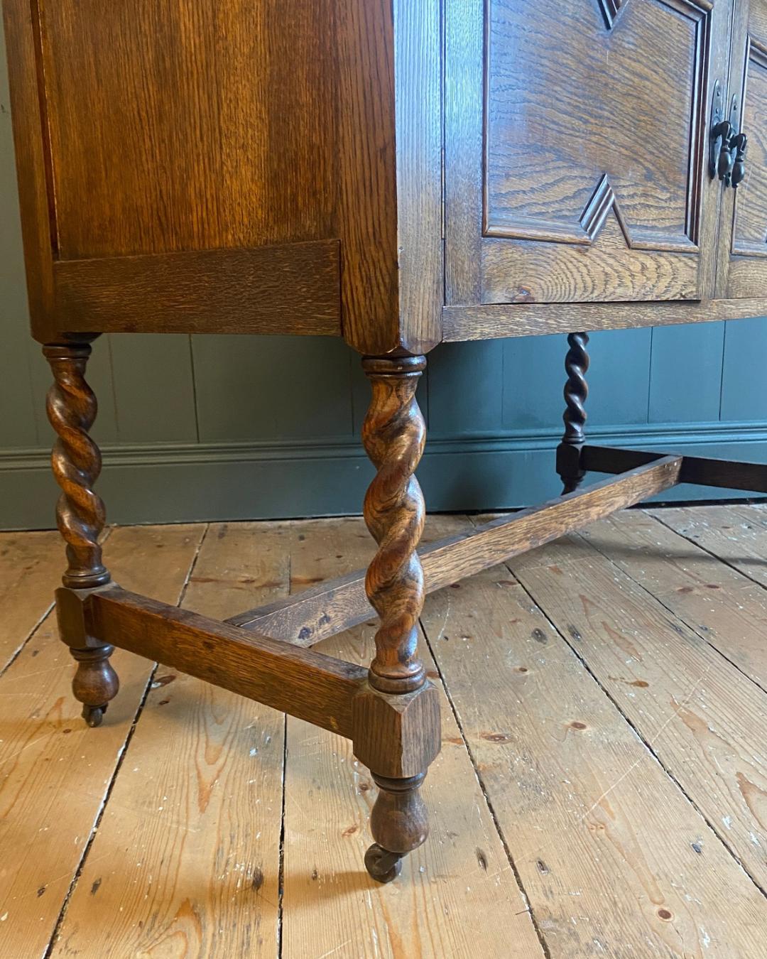 Early 1900s Oak Barley twist Washstand