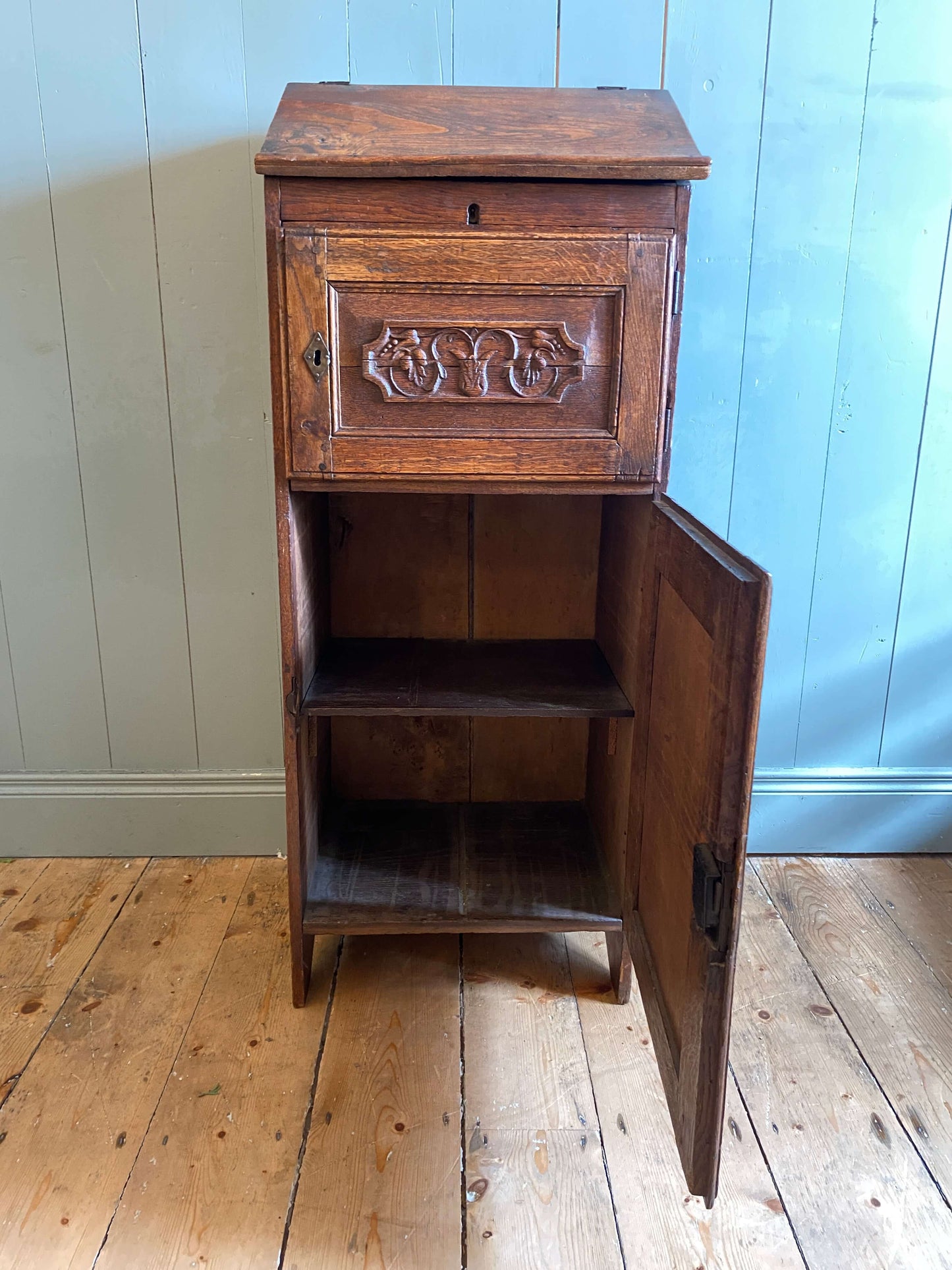 Early 1900's Oak & Elm Bible Box/Lectern