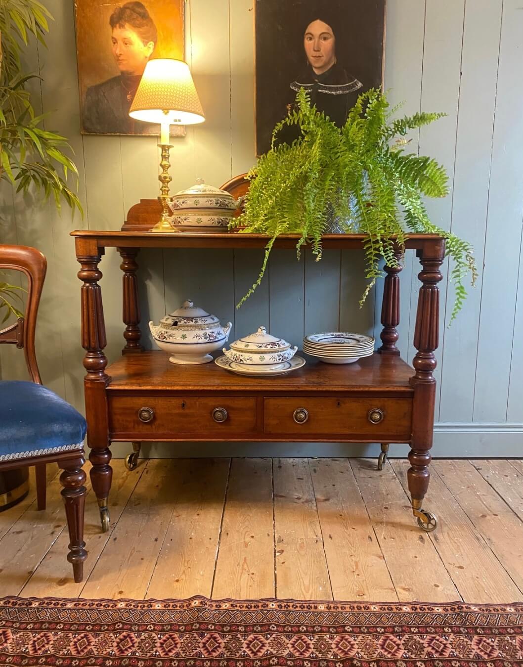 Early 19th Century Mahogany Dumb Waiter