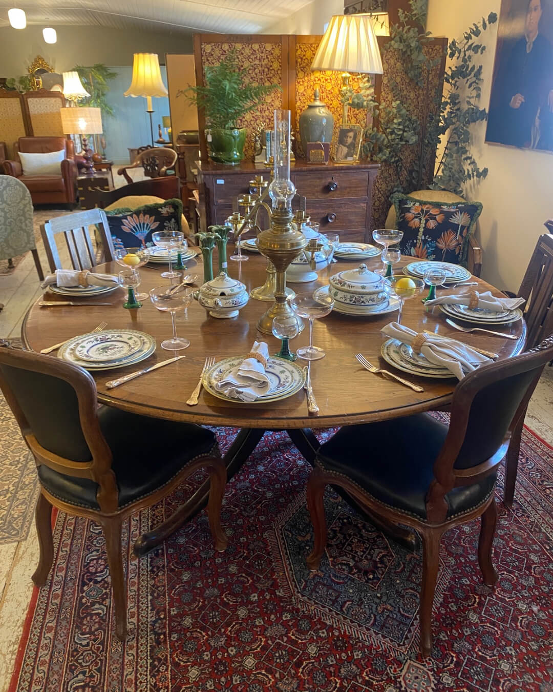 Early 19th Century Solid Oak Round Dining Table