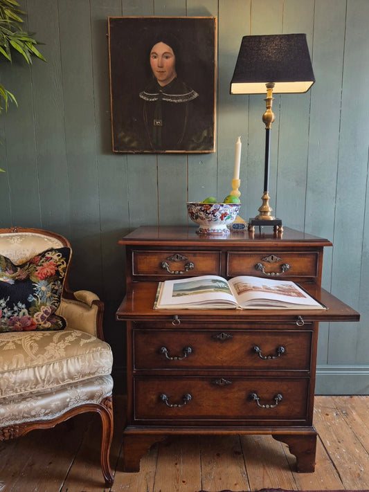 Edwardian Bachelors Chest