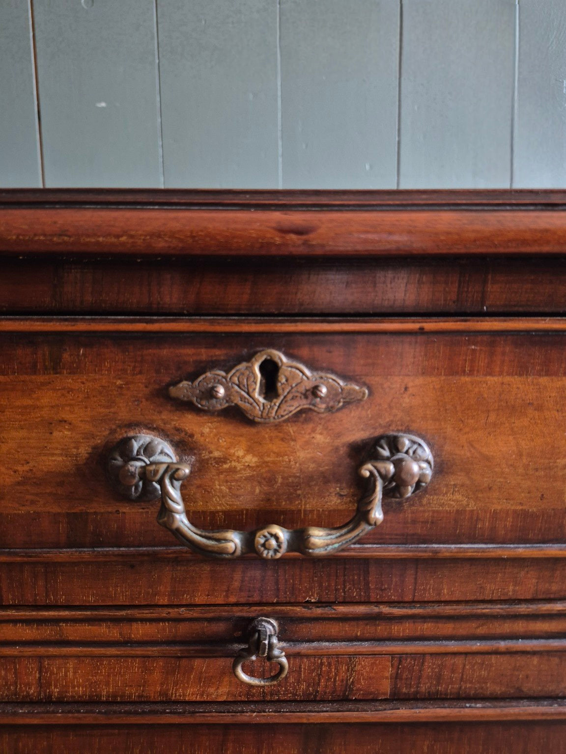Edwardian Bachelors Chest