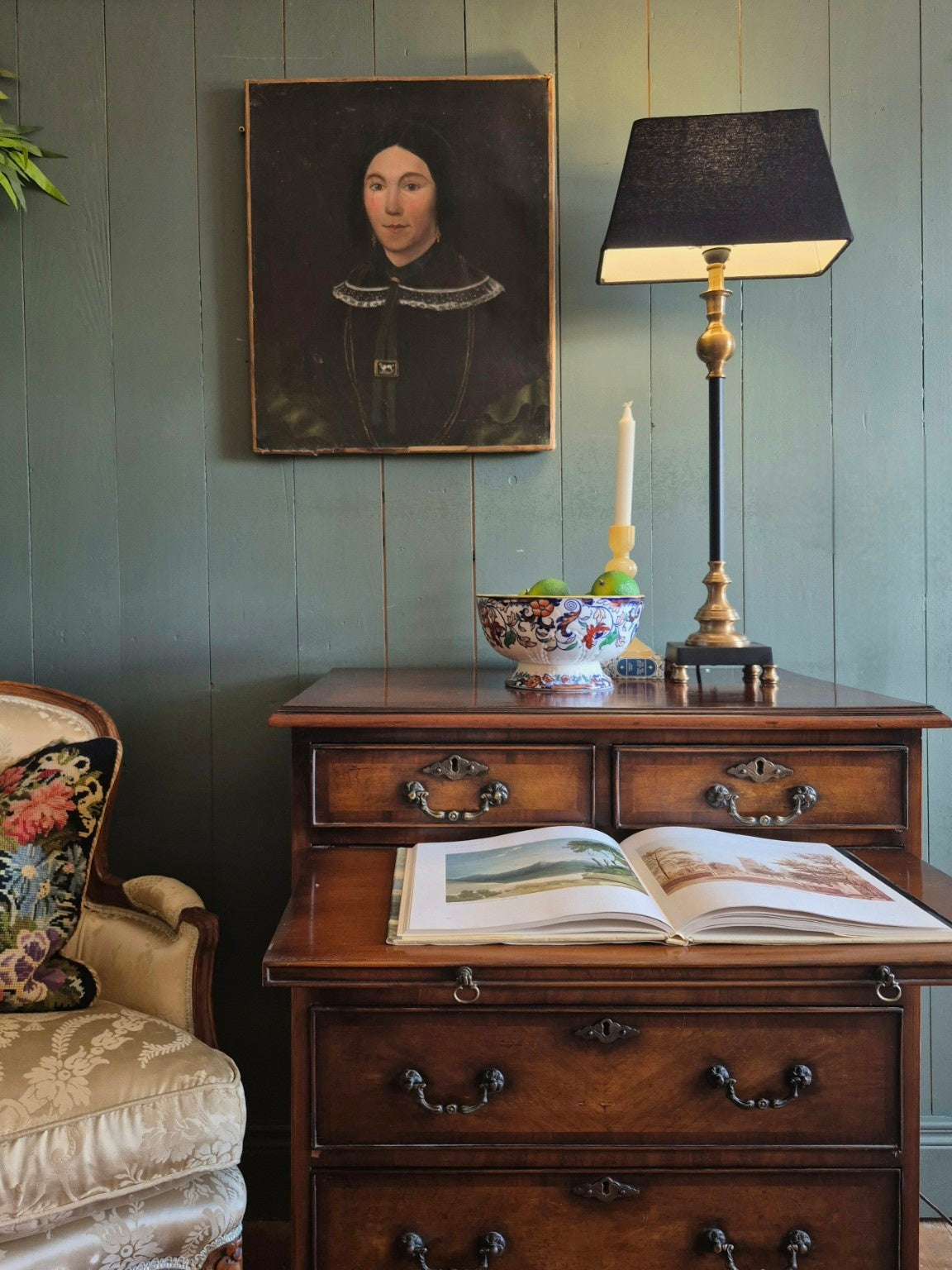 Edwardian Bachelors Chest