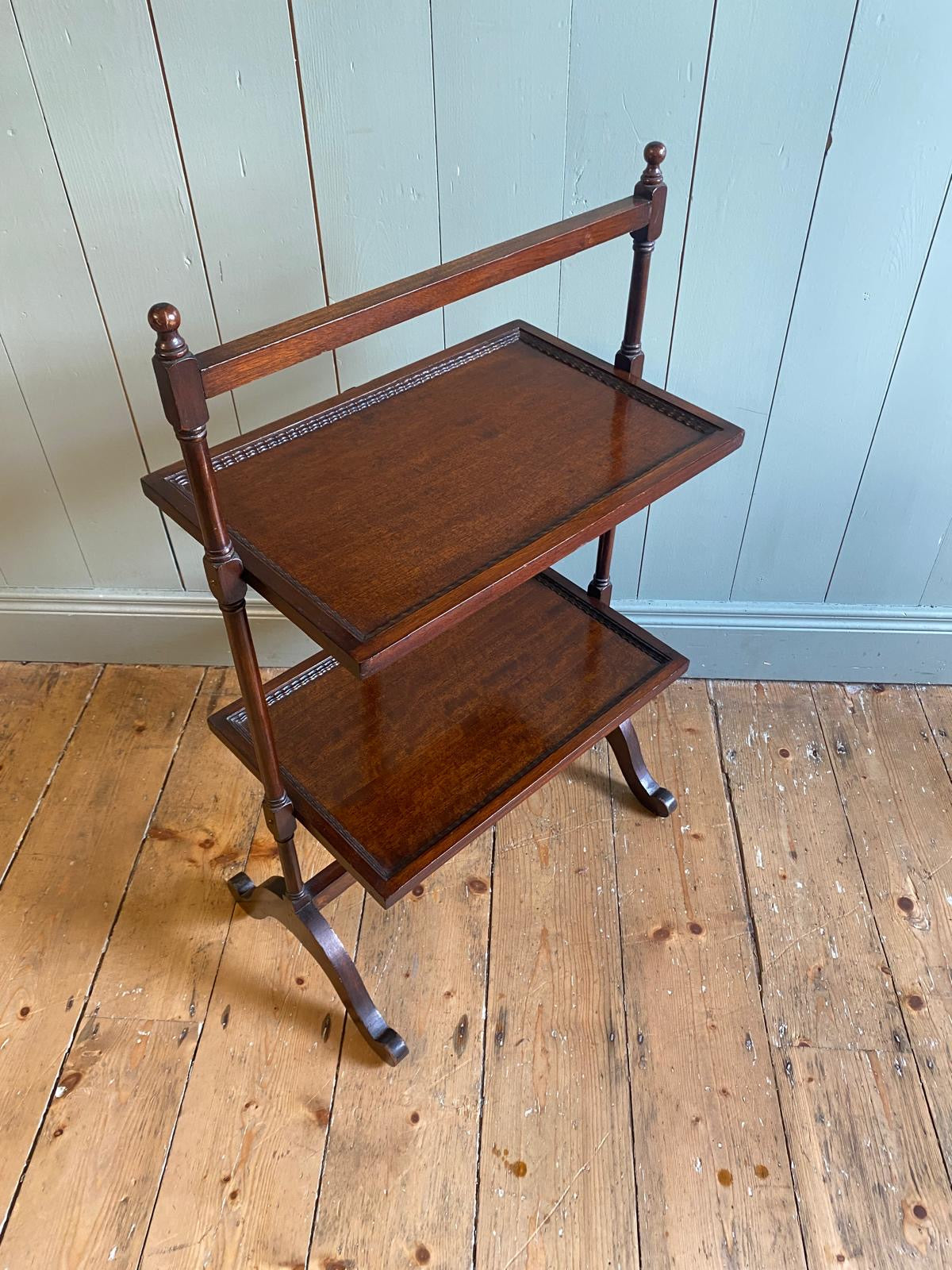 Edwardian Mahogany Folding Cake Stand