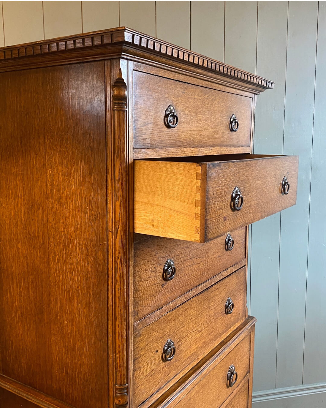 Edwardian Oak Chest On Chest