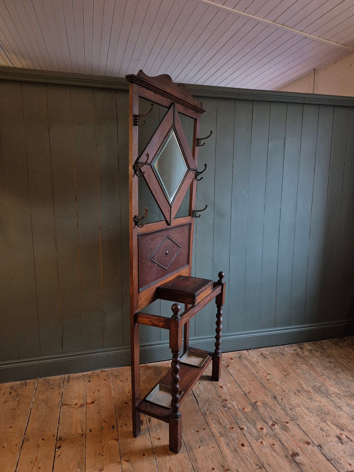 Edwardian Oak Hall Stand With Diamond-Shaped Mirror