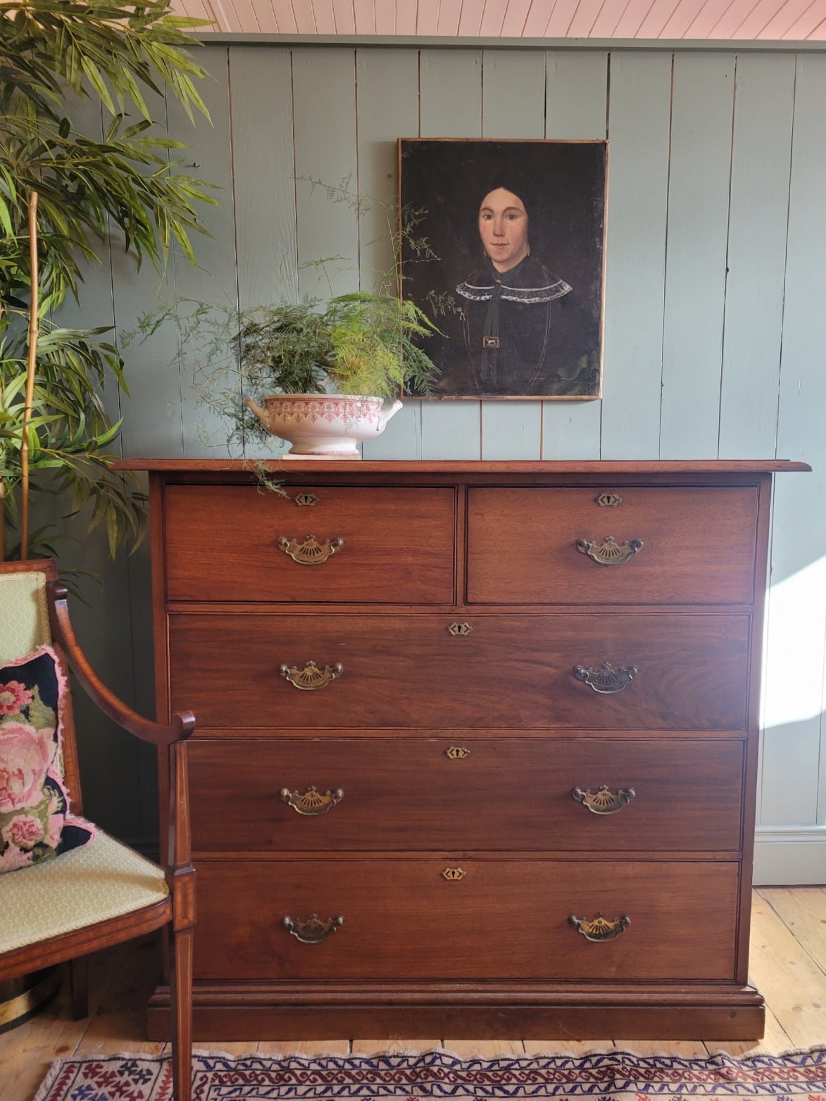 Edwardian Walnut Chest of Drawers