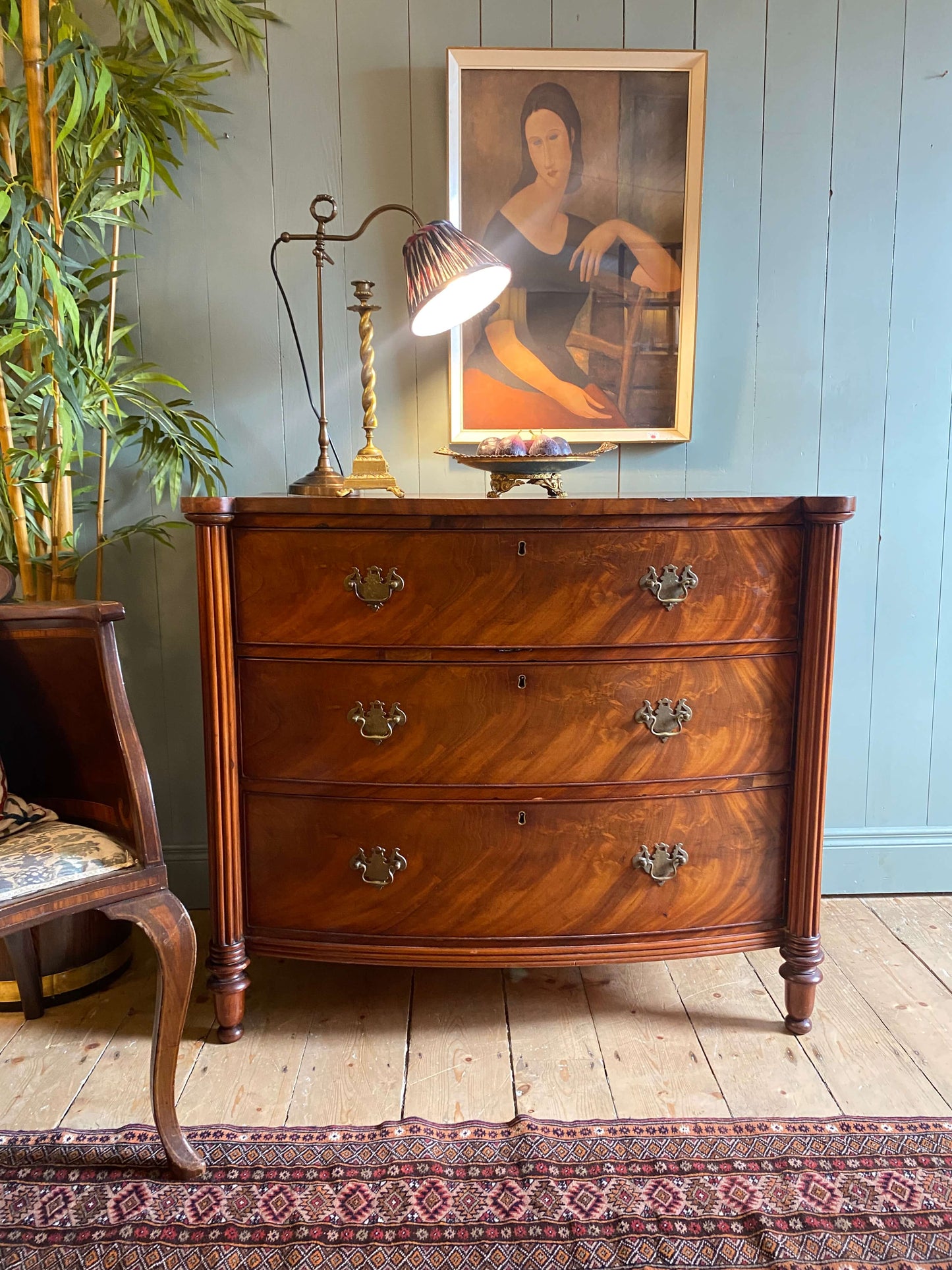 Georgian Bow Front Flame Mahogany Chest Of Drawers