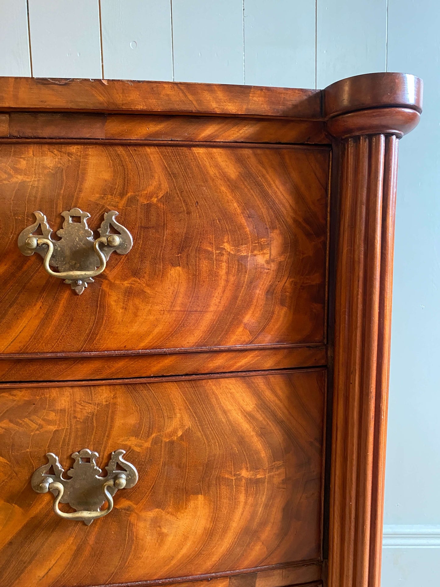 Georgian Bow Front Flame Mahogany Chest Of Drawers