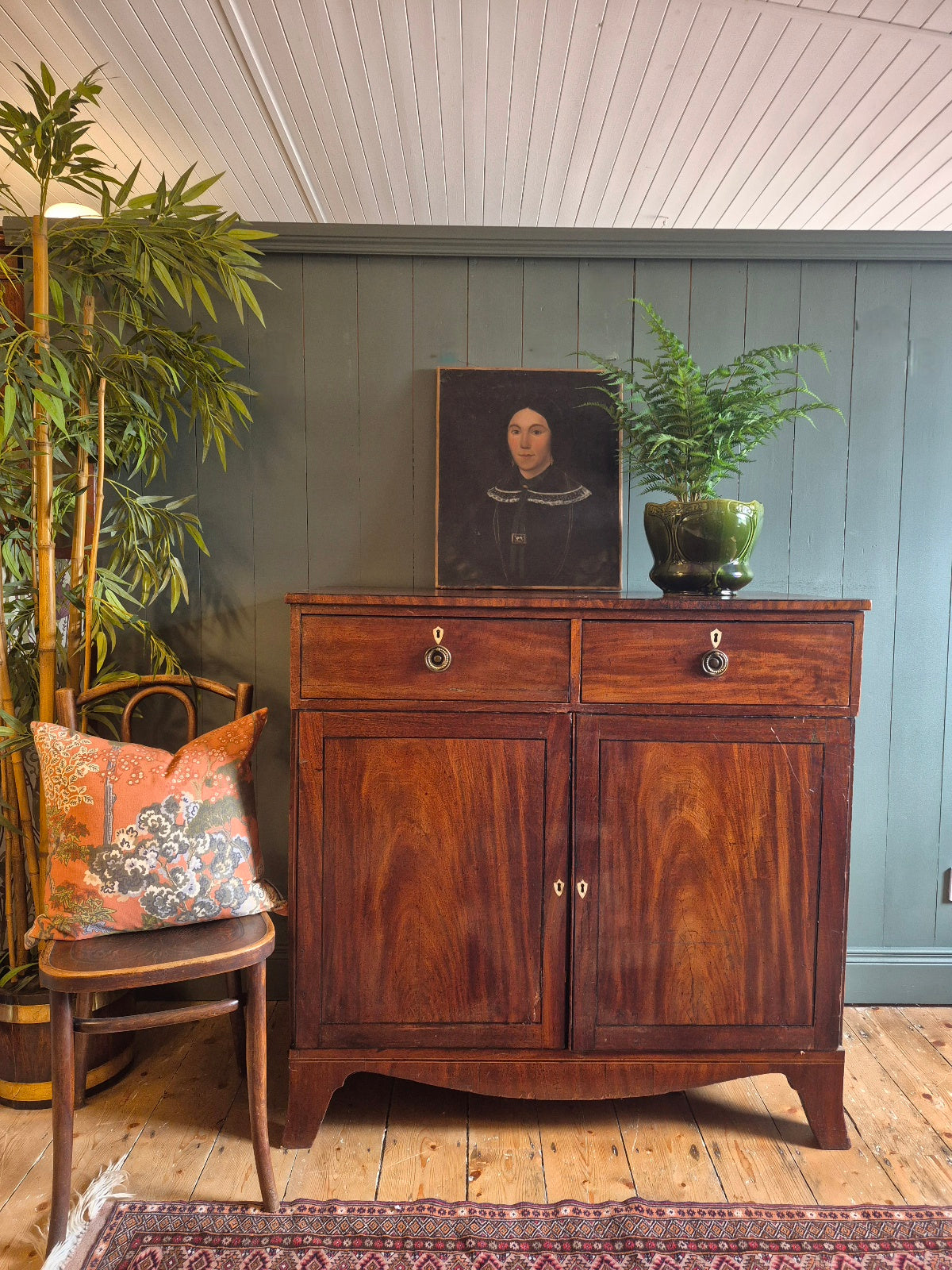 Georgian Mahogany Cabinet