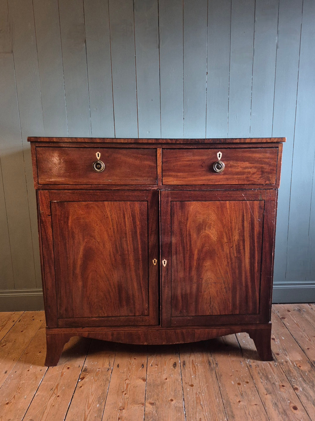 Georgian Mahogany Cabinet