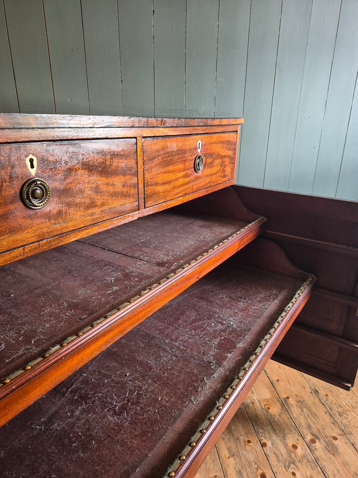 Georgian Mahogany Cabinet