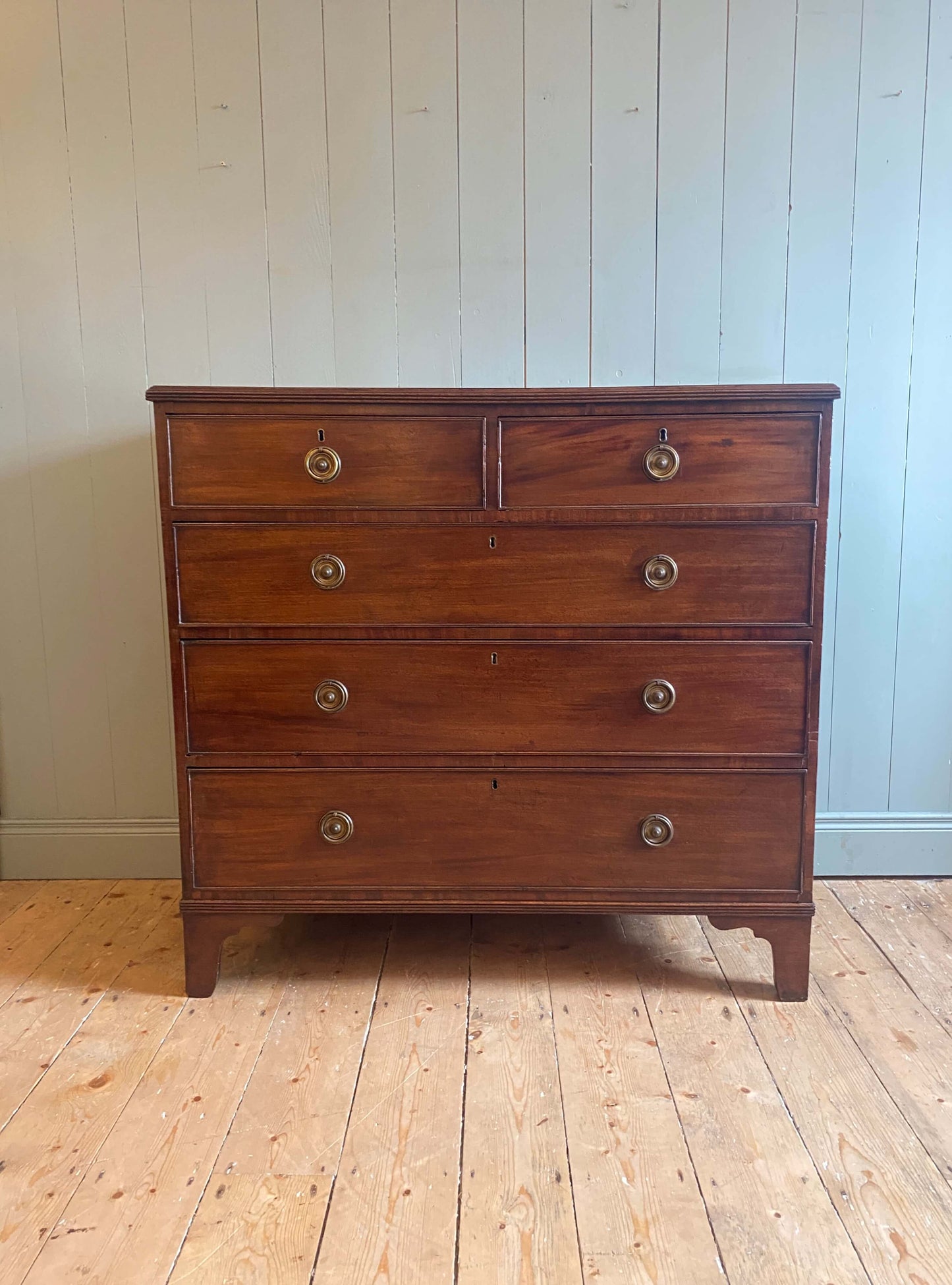 Georgian Mahogany Chest Of Drawers